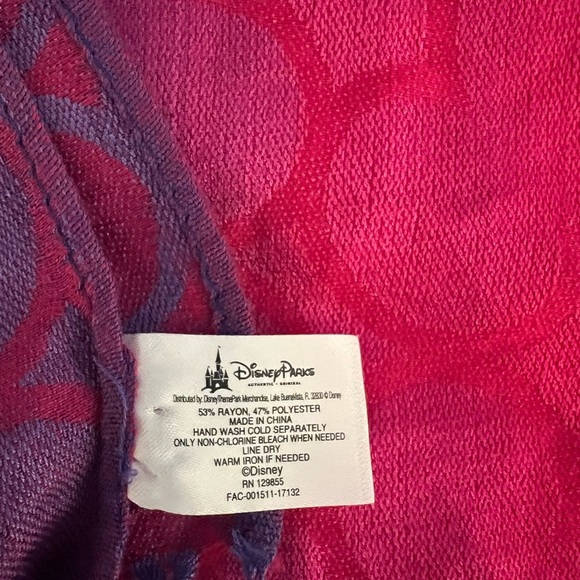 Disney Mickey ombré pashmina with fringe - Picture 3 of 3